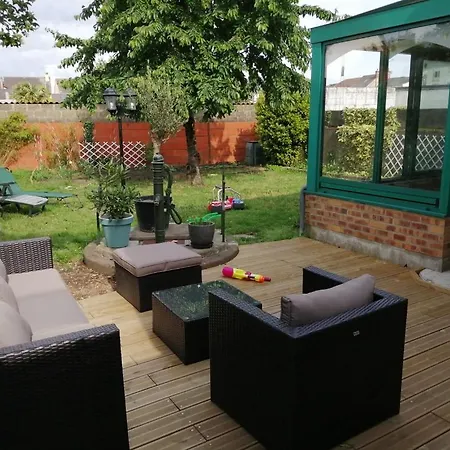 בית אירוח La Maison Au Puit לה מאנש
